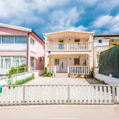 By The Sea - 19096 Apartment Vir